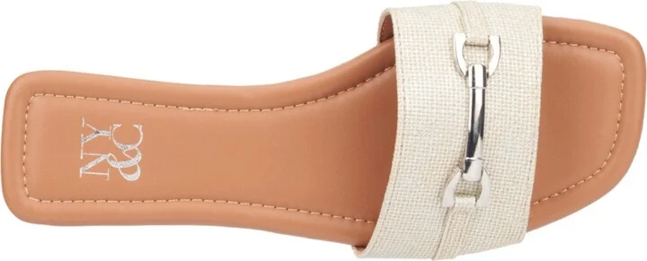 Women's Naia Flat Sandal - Image 11