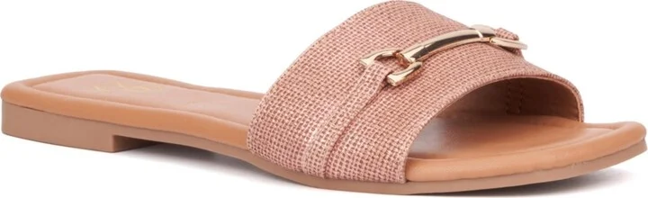 Women's Naia Flat Sandal