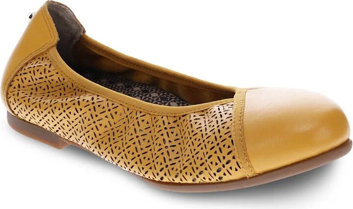 Women's Nairobi Ballet Shoes In Mustard French Lazer