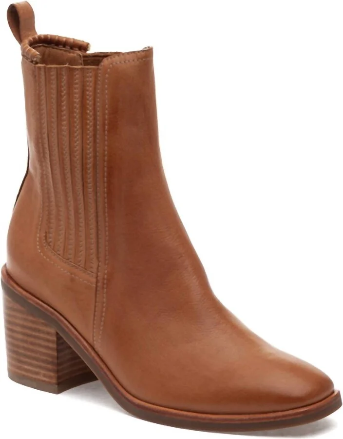 Women's Naydo Ankle Boot In Tan