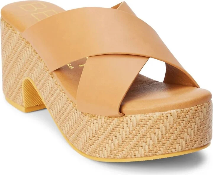 Women's Nellie Sandal In Tan