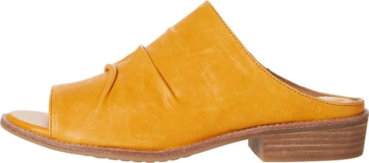 Women's Netta Slide Sandal In Mimosa