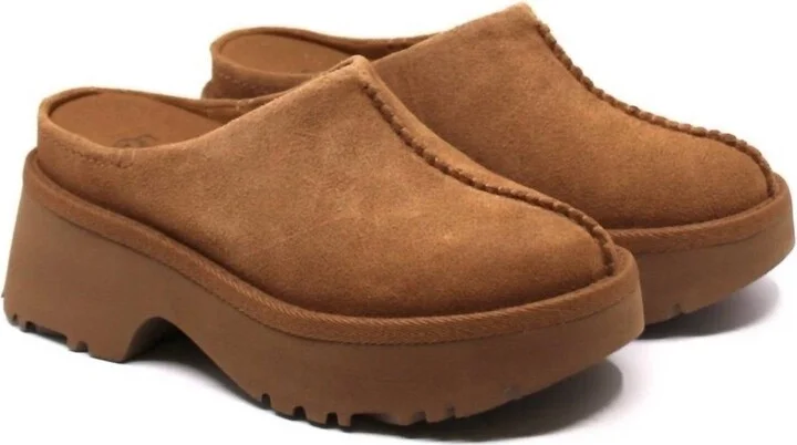 Women's New Heights Clog In Chestnut