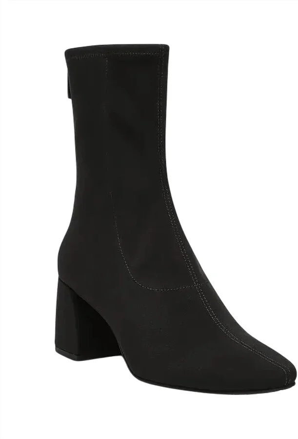 Women's Newton Crepe Ankle Boot In Black Crepe
