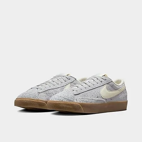 Women's Nike Blazer Low '77 Vintage Casual Shoes - Image 2