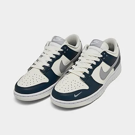 Women's Nike Dunk Low Retro Casual Shoes - Image 5