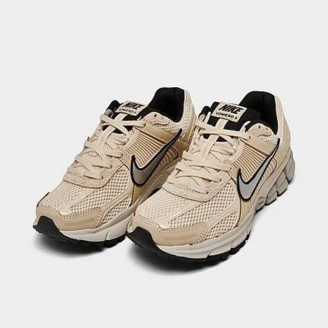 Women's Nike Zoom Vomero 5 Casual Shoes - Image 3