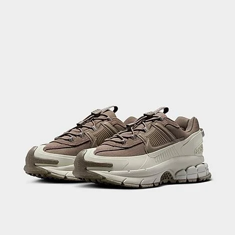Women's Nike Zoom Vomero Roam Casual Shoes - Image 2