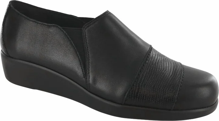 Women's Nora Slip On Loafer In Black Lizard