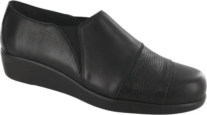 Women's Nora Slip On Loafer - Slim In Black