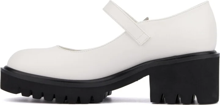 Women's North Node Mary Jane Lugged Sole Flat - Image 10