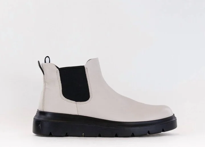 Women's Nouvelle Chelsea Boot In Limestone