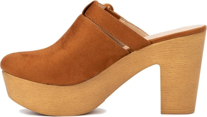 Women's Nyomi Clogs - Image 4