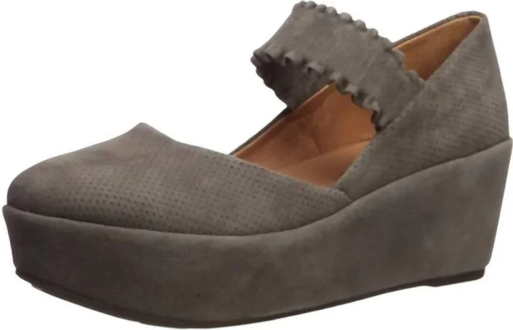 Women's Nyssa Ruffle Strap Wedge 2 In Cement