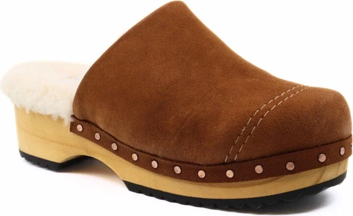 Women's Oak Cozy Clog In Tan