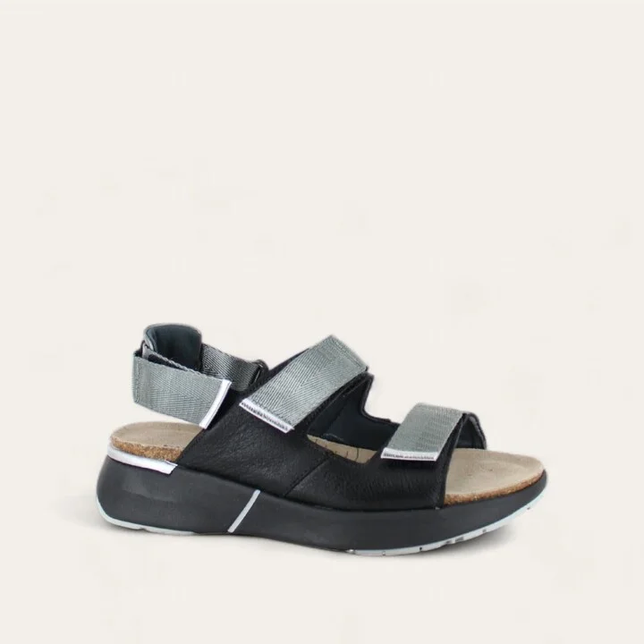 Women's Odyssey Sandal In Soft Black/sterling/soft Silver