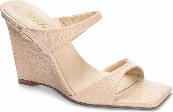 Women's Omira Wedge Heel In Beige