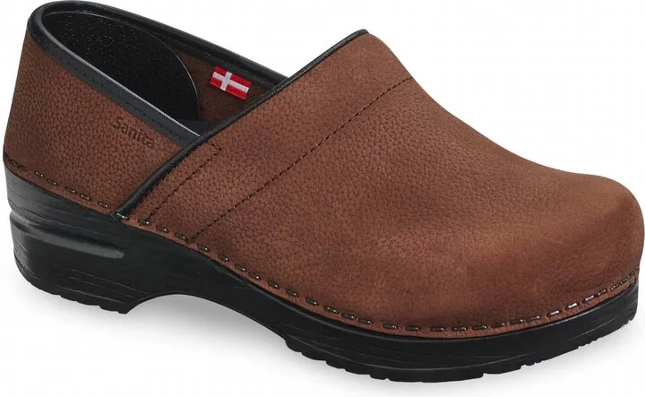 Women's Original Professional Textured Oil Clog In Antique Brown