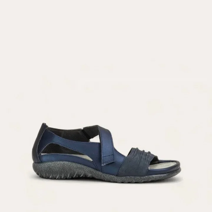 Women's Papaki Sandal In Navy Velvet Nubuck