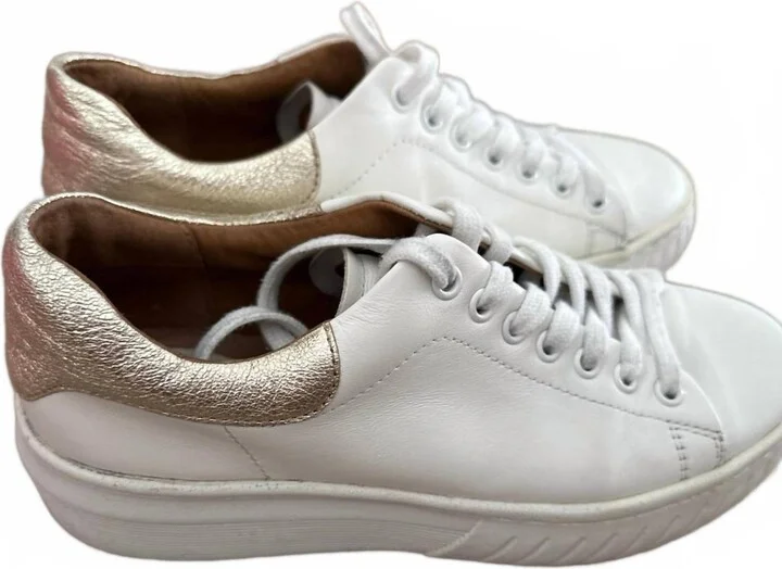 Women's Parkyn Sneaker In White
