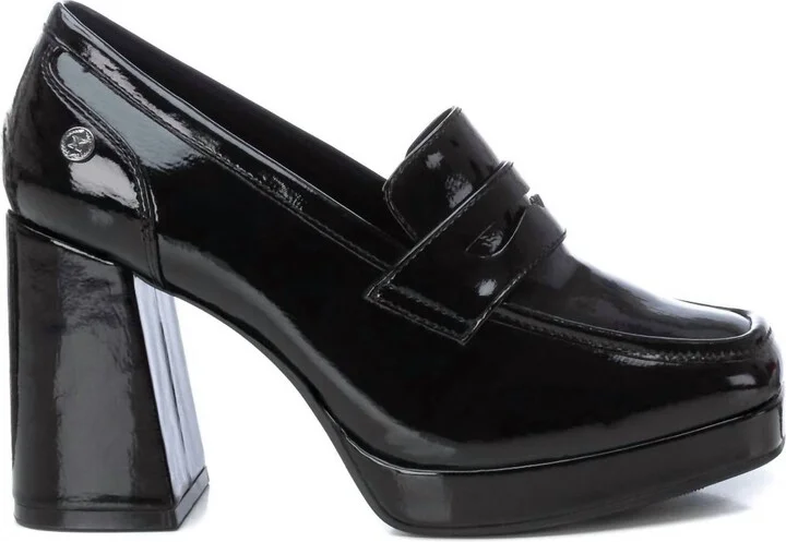 Women's Patent Leather Moccasins In Black