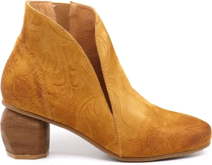 Women's Patti Heeled Bootie In Cognac