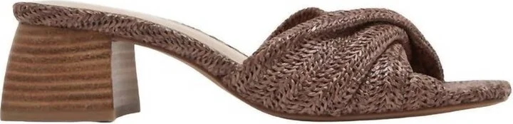 Women's Pedro Raffia Sandal In Brown
