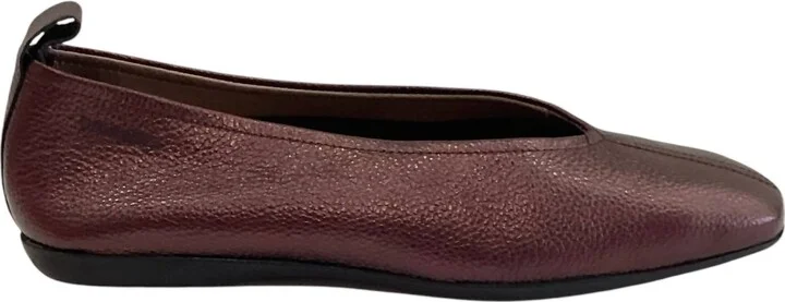 Women's Pepa Ballet Pump In Maroon Metallic