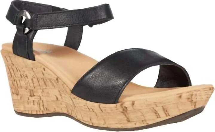 Women's Pier Wedge In Soft Black Leather