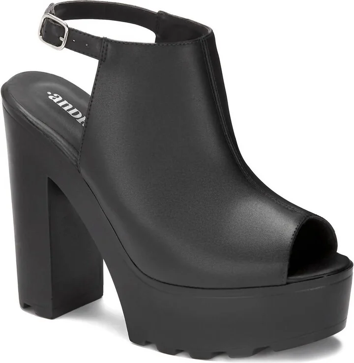Women's Platform Sandals In Black
