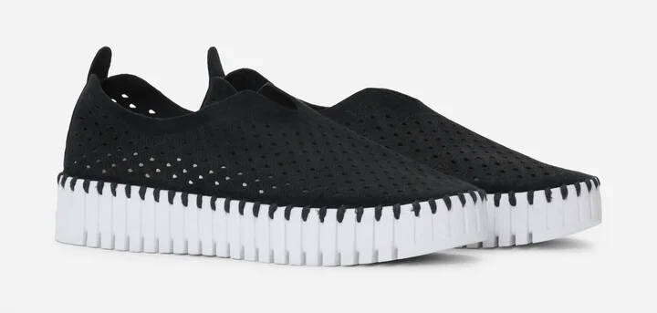 Women's Platform Tulip Slip On Sneaker In Black