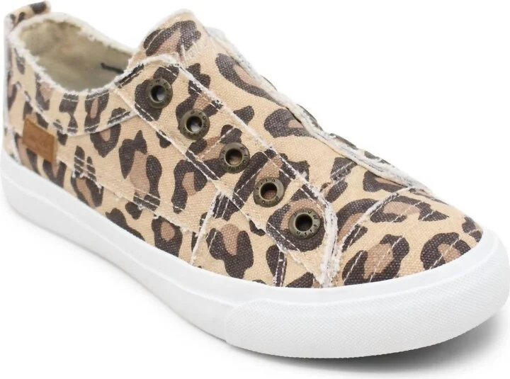 Women's Play Sneaker In Natural Jumbo Kitty