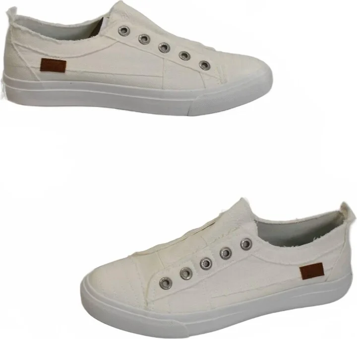 Women's Play Sneakers In White Smoked
