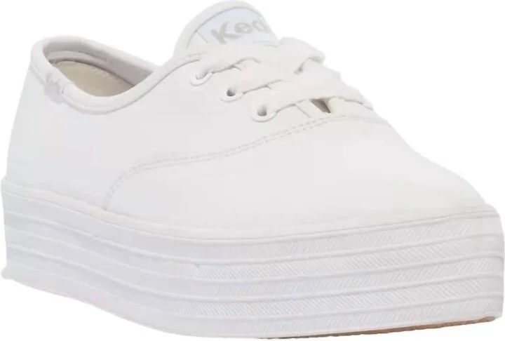 Women's Point Leather Lace Up Sneaker In White