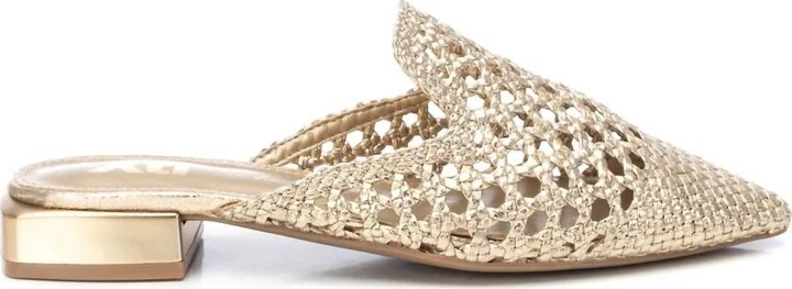 Women's Pointed Toe Mules In Gold