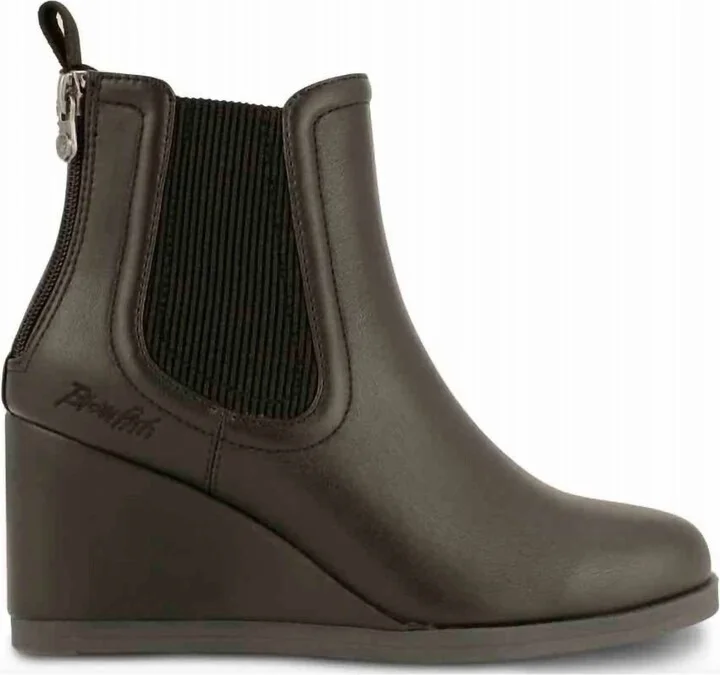 Women's Praline Wedge Boot In Black