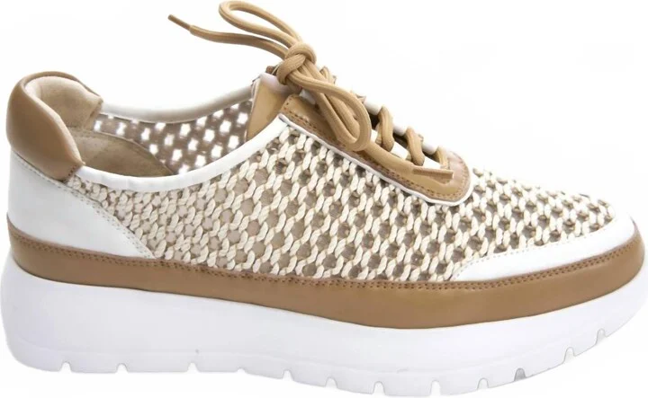 Women's Qubi Tennis Shoe In Beige Itess