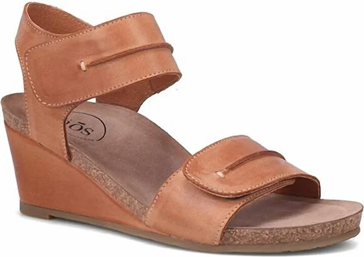 Women's Reason Sandals In Caramel