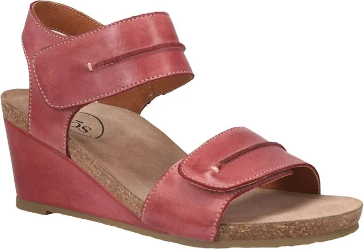 Women's Reason Sandals In Warm Red