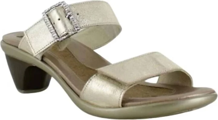 Women's Recent Heeled Sandal In Gold Radiant Leather