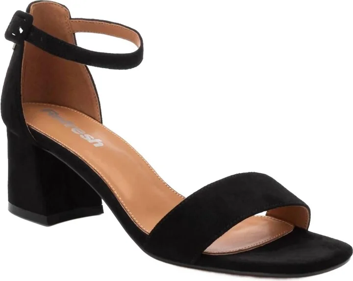 Women's Refresh Heeled Sandals In Black