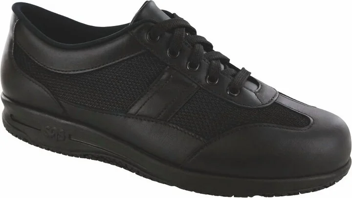 Women's Reverie Non Slip Lace Up Shoe - Wide In Black