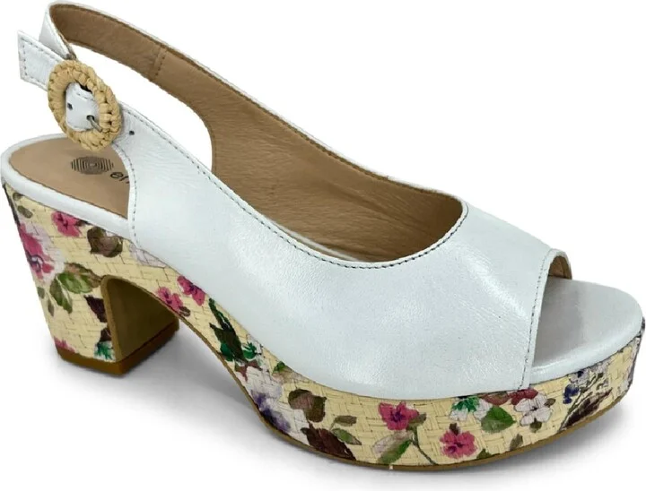 Women's Riga Sandal In White