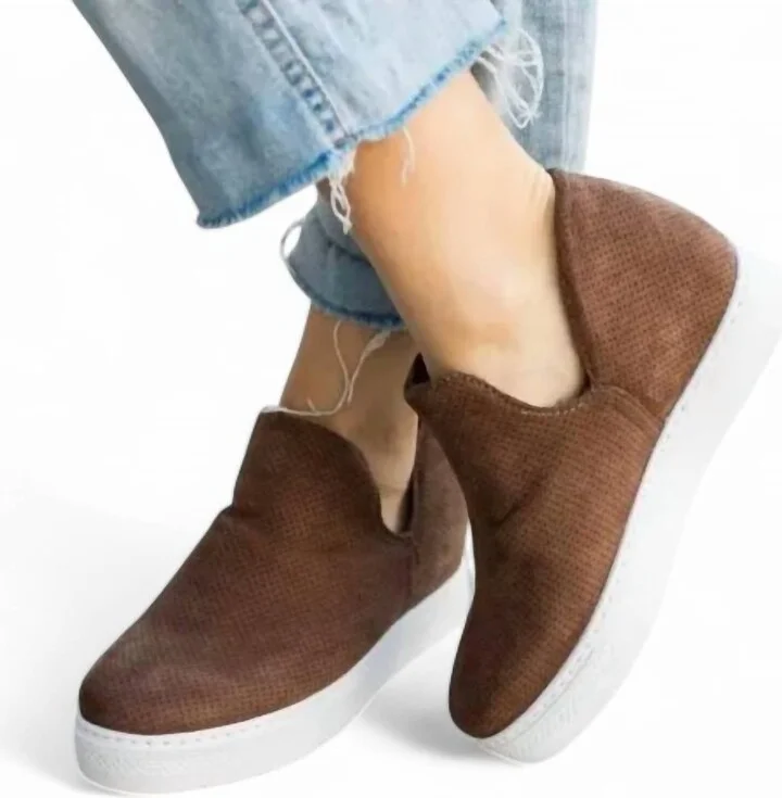 Women's Rise-05 Sneaker In Taupe