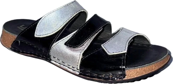 Women's Roberta Sandals In Black Patent