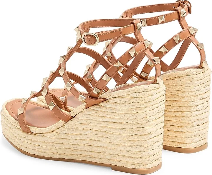 Women's Rockstud Wedge Sandals With Calfskin Straps 95MM - Poudre - Size 6 - Image 10