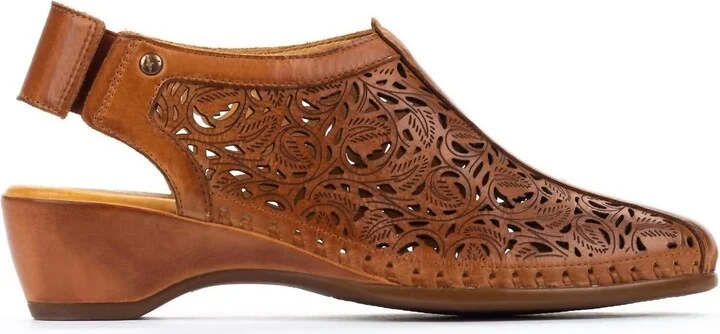 Women's Romana Sandals In Brandy