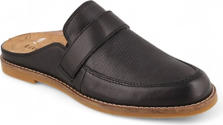 Women's Royal Slip On Loafer - Medium Width In Black Snake Emboss