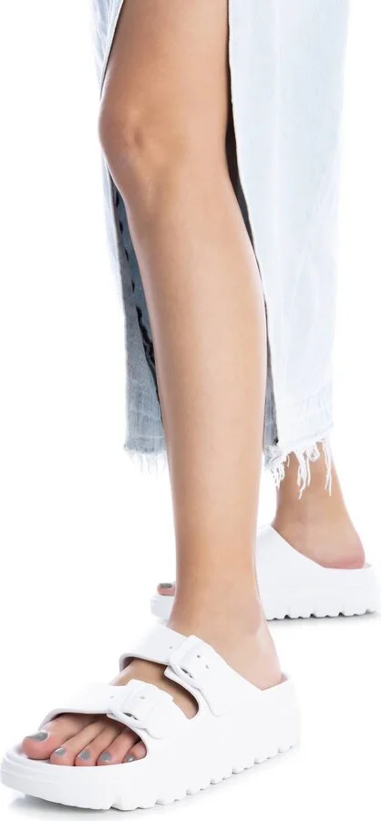 Women's Rubber Flat Sandals By Xti - Image 2