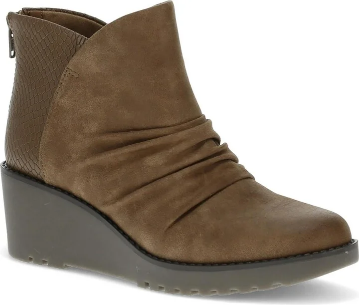 Womens Ruched Faux Suede Booties
